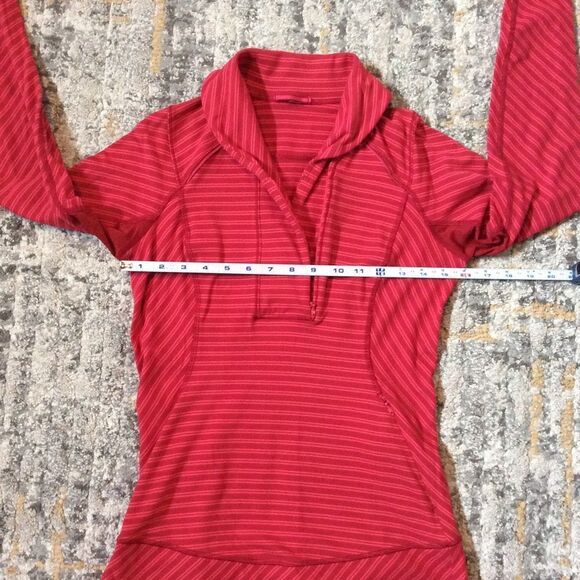 LULULEMON THINK FAST STRIPED PULLOVER! EUC! SIZE 6 - Picture 4 of 11